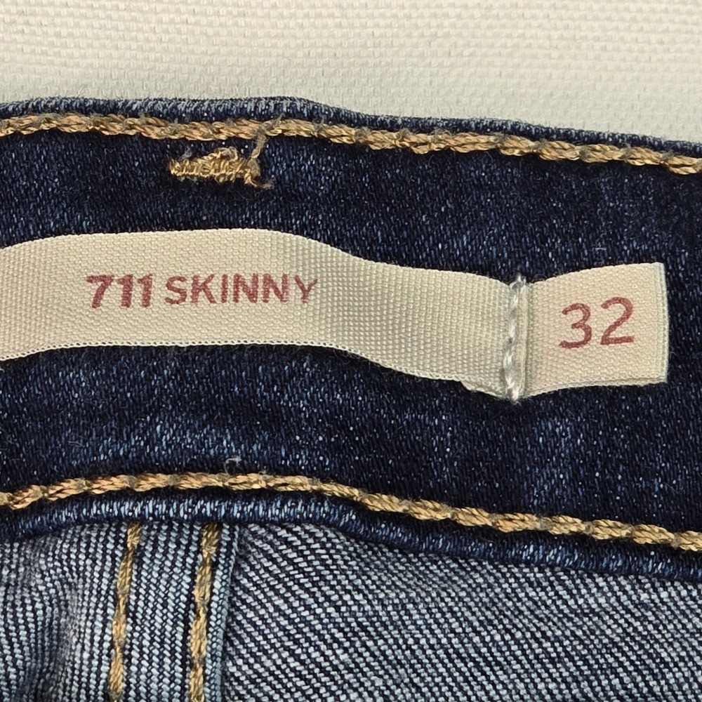 Levis 711 Skinny Jeans Womens 32 Dark Wash Distressed Ripped Denim Mid Rise - Picture 7 of 15
